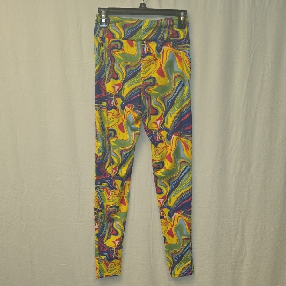 Colorful Abstract Leggings and Top Set - Picture 6 of 6